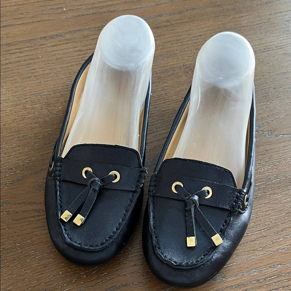 Talbots Easton Grommet Navy Blue Leather Moccasins Size 7.5